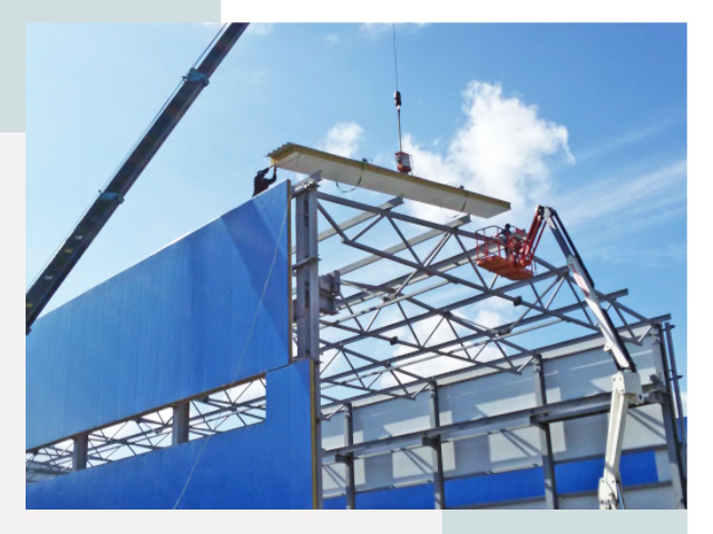 Монтаж сэндвич-панелей в клине